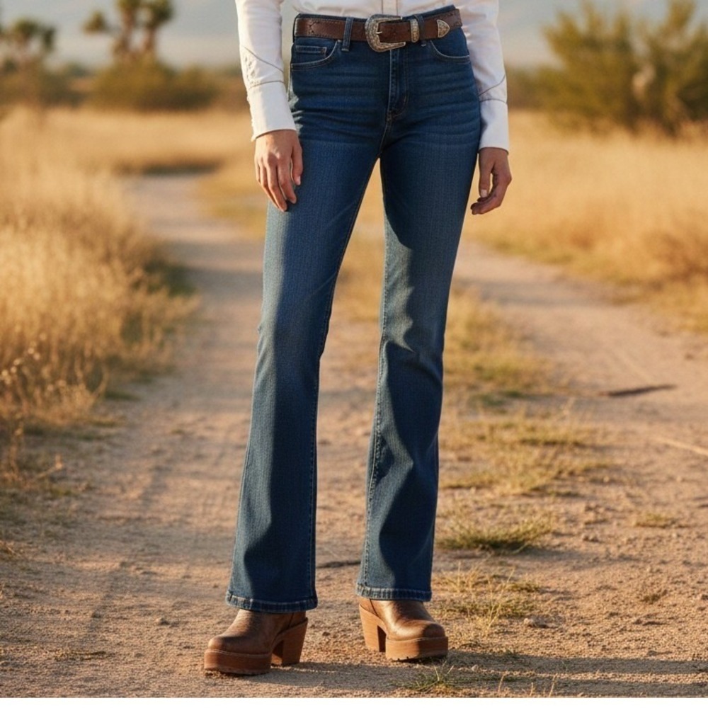 BKE Parker Bootcut Jeans 27x34 Blue Tall High Rise Universal Fit Buckle